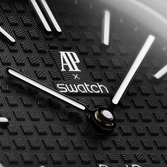 Royal Pop · Ocho Negro — Audemars Piguet × Swatch